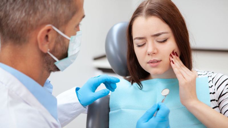 What to Do in a Dental Emergency: A Step-by-Step Guide